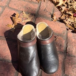 No. 6 Brown Shearling Clog